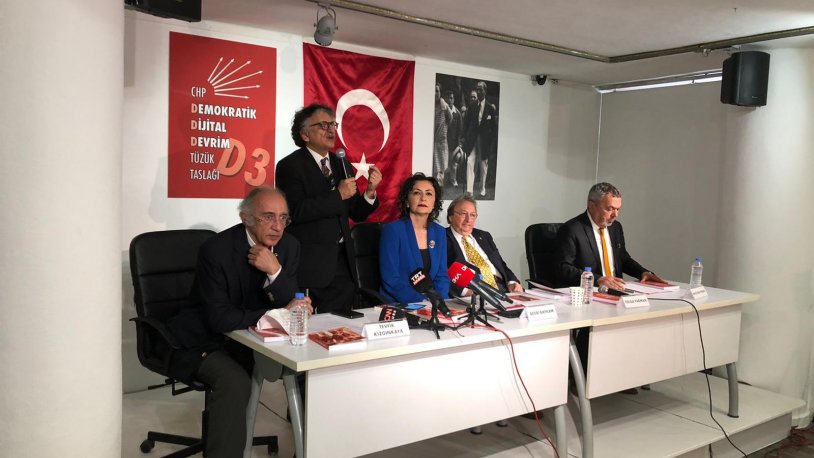 CHP için hazırlanmış 'Demokratik Dijital Devrim tüzüğü' taslağı tanıtıldı