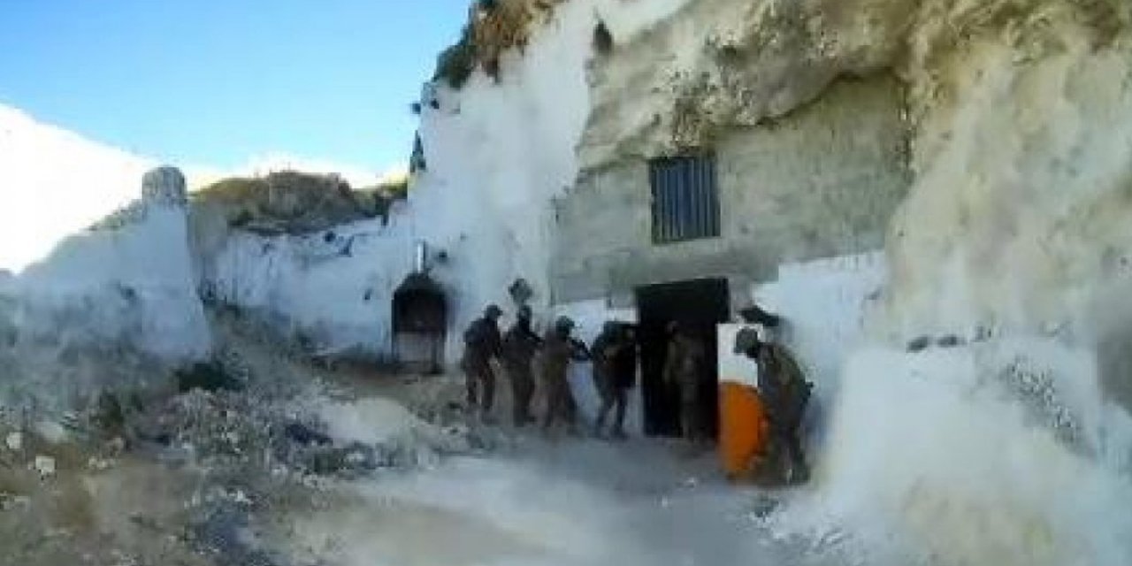 Dronlu baskında şoke eden görüntüler! Mağarayı kumarhaneye çevirmişler...