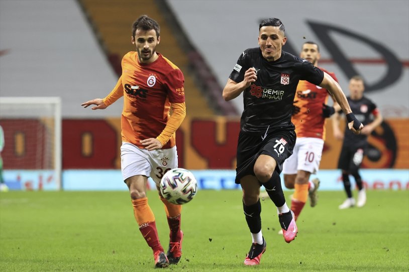 Sivasspor'dan deplasmanda Galatasaray'a çelme
