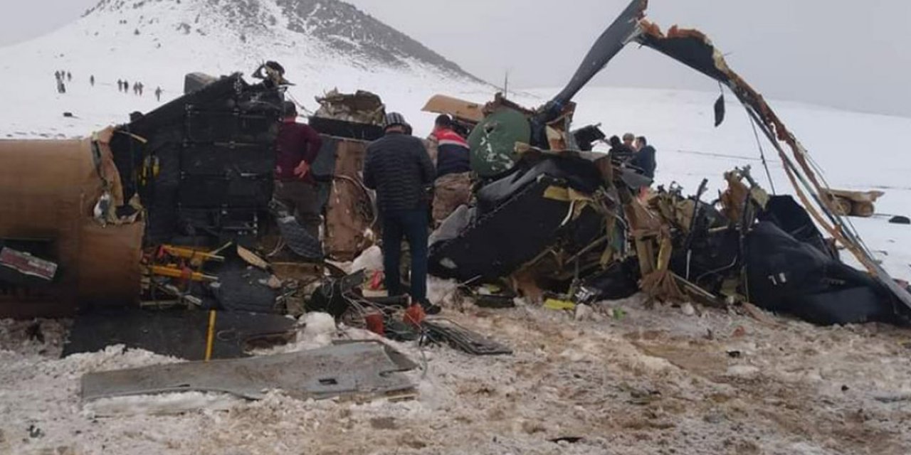 11 vatan evladı şehit olmuştu... Her şey 11 dakika içinde olmuş! Bitlis'teki helikopter kazasının "kaza kırım" raporu açıklandı!