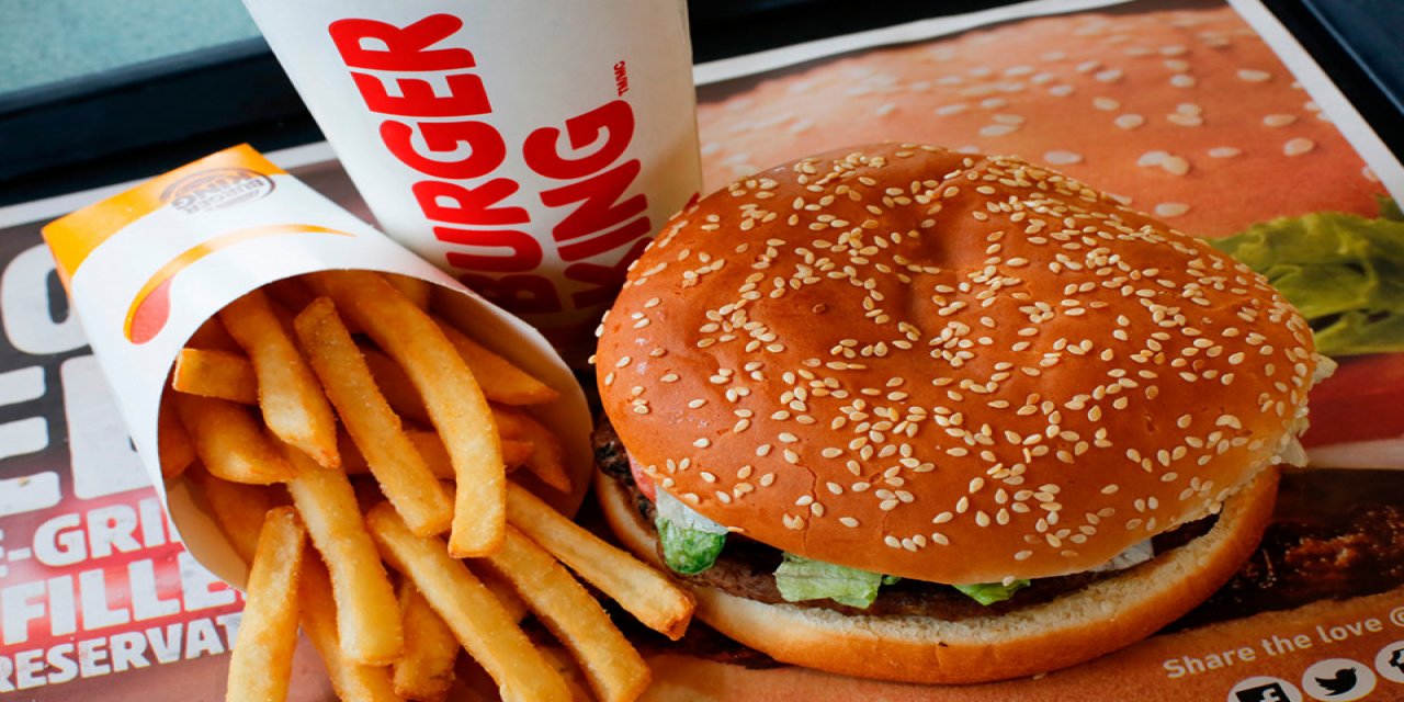 8 Mart paylaşımı tepki çekmişti... Ünlü fast food zinciri mesajı silip, özür diledi!