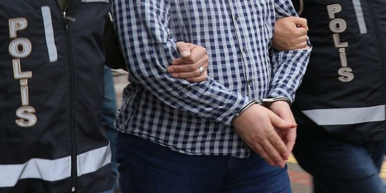 FETÖ'nün firari "emniyet müdürü" saklandığı evde yakalandı!