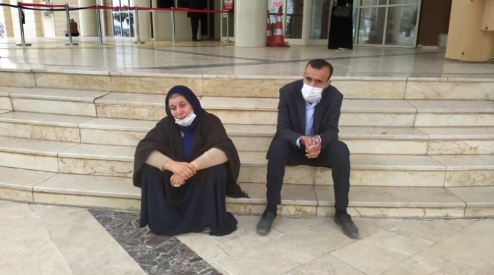 AKP'li vekilin korumalarının saldırısı nedeniyle eşini ve iki çocuğunu kaybetmişti... Acılı aile adliye önünde oturma eylemine başladı!