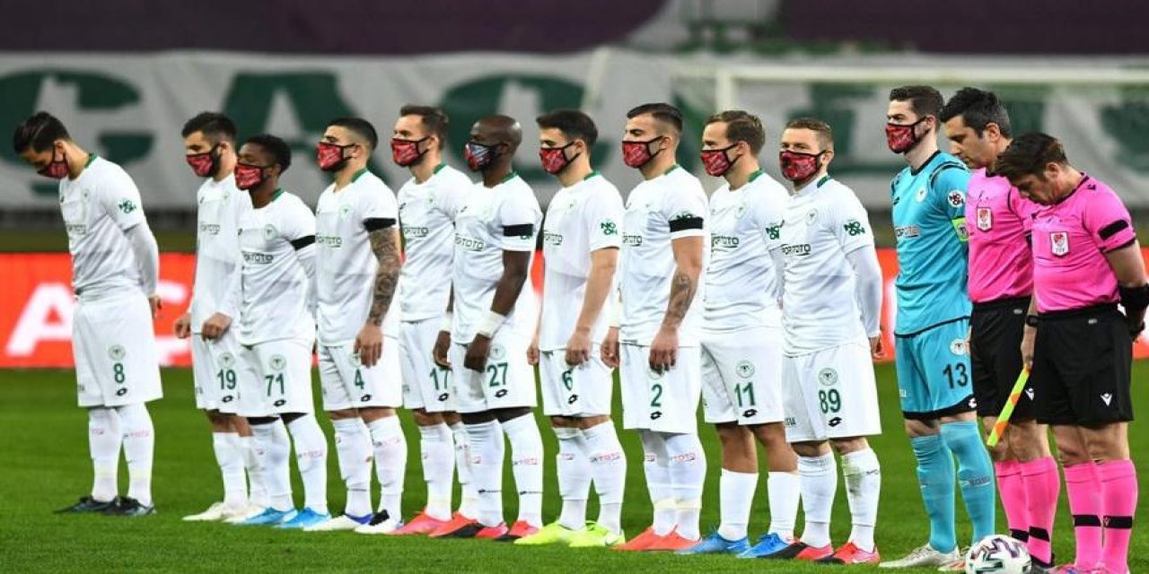 Bu maske Türkiye’yi ayağa kaldırdı! Şehitler üzerinden "maske ticareti"...