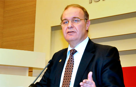 Faik Öztrak'ın öz geçmişi ile ilgili dikkat çeken ayrıntı... Erdoğan'ın atadığı hangi bakanın hayatını değiştirdi?