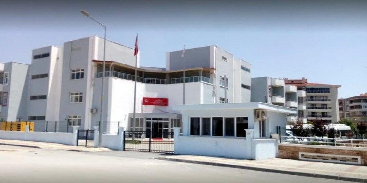 Huzurevinde iğrenç iddia...  Müdür yardımcısı açığa alındı!