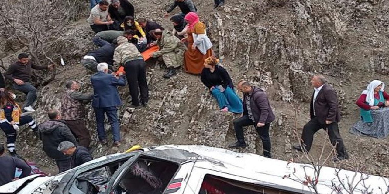 Okul servisi kaza yapmış, 2 öğrenci hayatını kaybetmişti... 4 okul idarecisi açığa alındı!