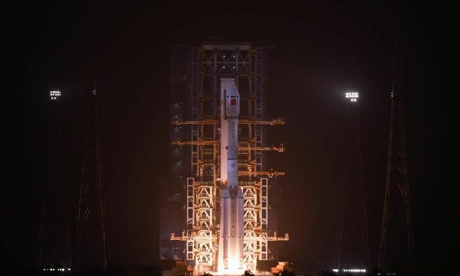 İkinci denemede başarılı oldular... Long March 7A roketi uzaya fırlatıldı!