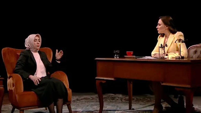 'Kadın cinayetleri vurgusu kadını erkeğe düşman etmeye çalışan bir sloganik medya propagandasıdır' ifadelerini kullanmıştı... Ayasofya imamı Boynukalın'a AKP'li Özlem Zengin'den cevap geldi: 'He