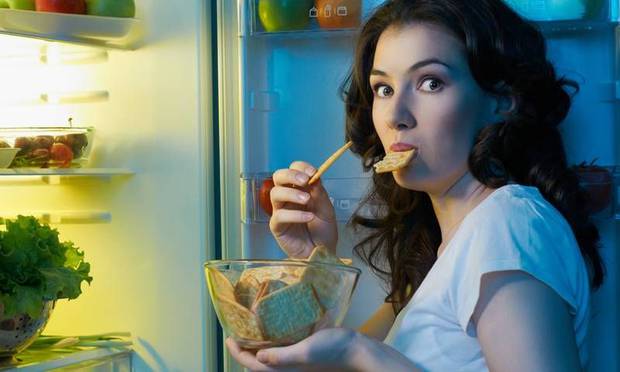 Çağın en büyük sağlık sorunlarından biri olan oburluk... Obur olup olmadığımızı nasıl anlarız? İşte oburluk belirtileri!