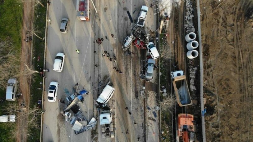 Bursa'da 4 kişinin hayatını kaybettiği  kazada TIR şoförünün ifadesi ortaya çıktı: Engel olamadım!