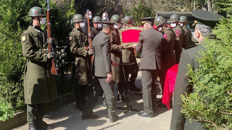 Tedavi gördüğü hastanede hayatını kaybetmişti... Emekli Orgeneral Halit Edip Başer'e son görev