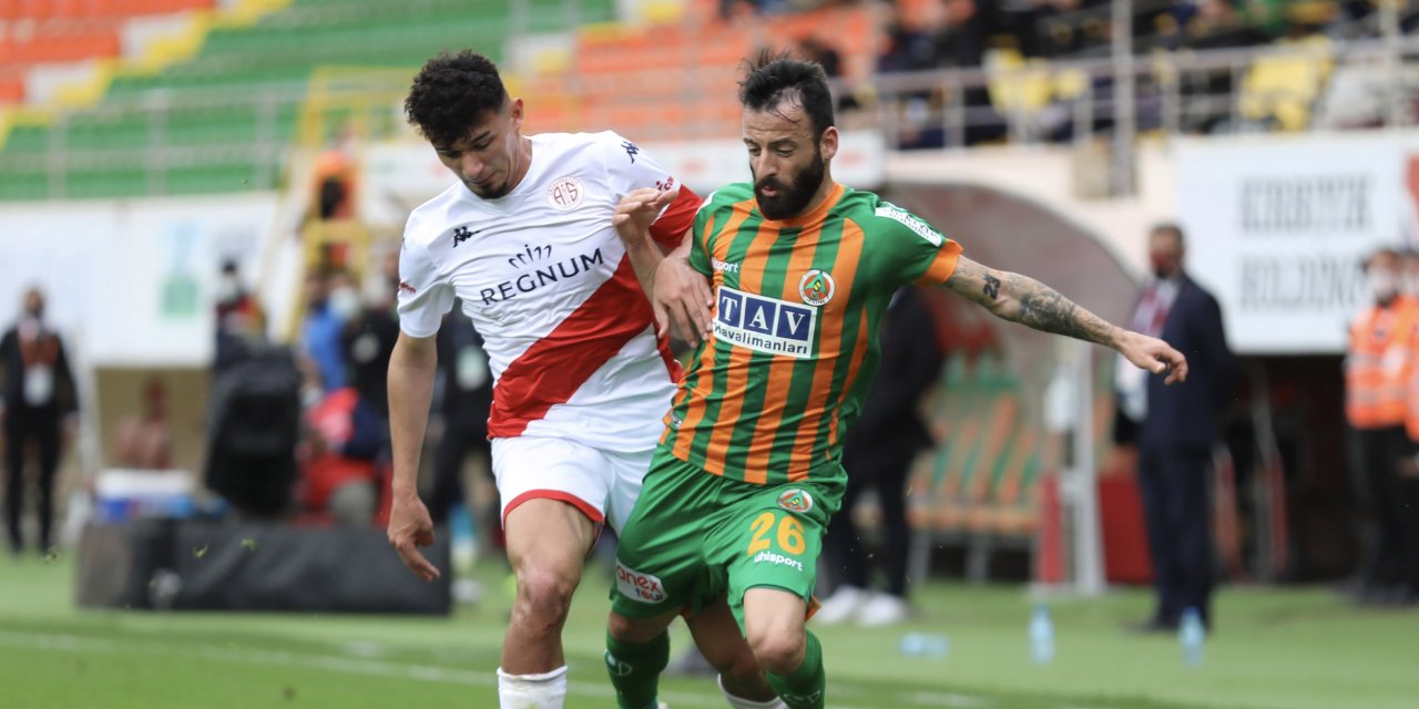 13 maçlık seri bozuldu! Yanal ve Antalyaspor, 2021 yılındaki ilk yenilgisini aldı!