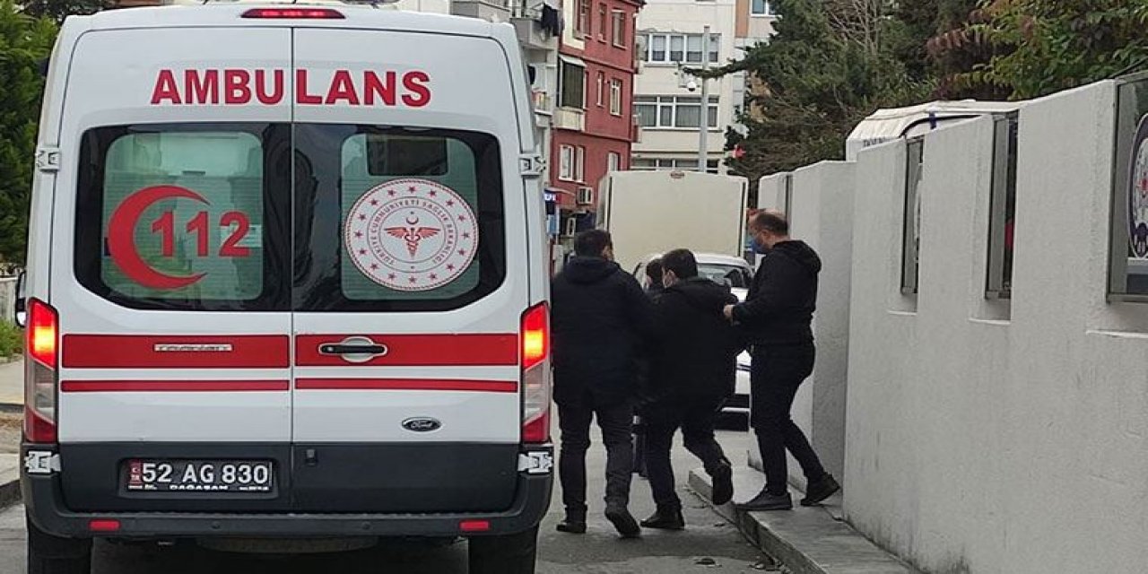 Maske uyarısı yapan sağlık emekçilerine çirkin saldırı!