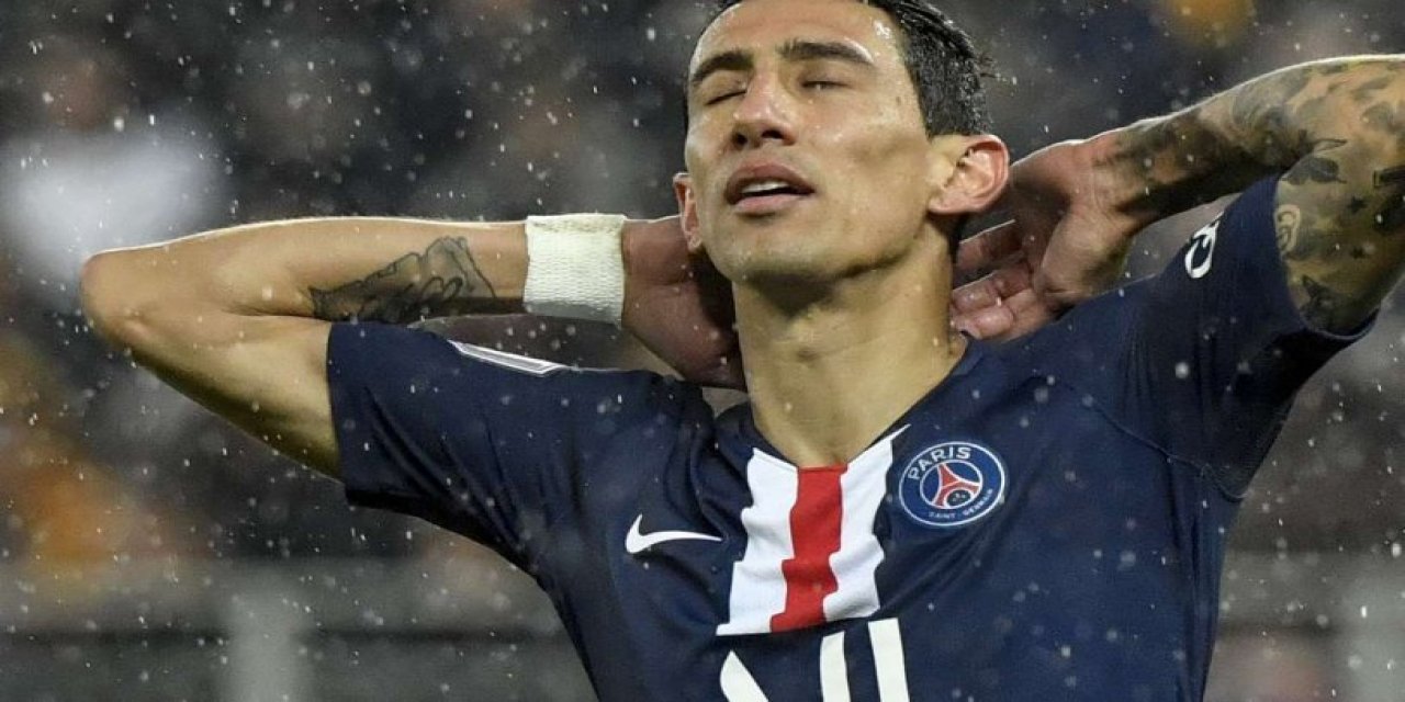 Dünyayı sarsan olay... Ailesi rehin alındı... Ünlü futbolcu maçı yarıda bırakıp stadyumdan ayrıldı!