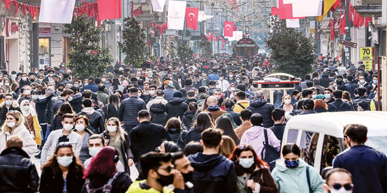 Uzmanlardan "normalleşme" tahmini!  Vaka sayıları önümüzdeki hafta 20 binlere ulaşacak ama...