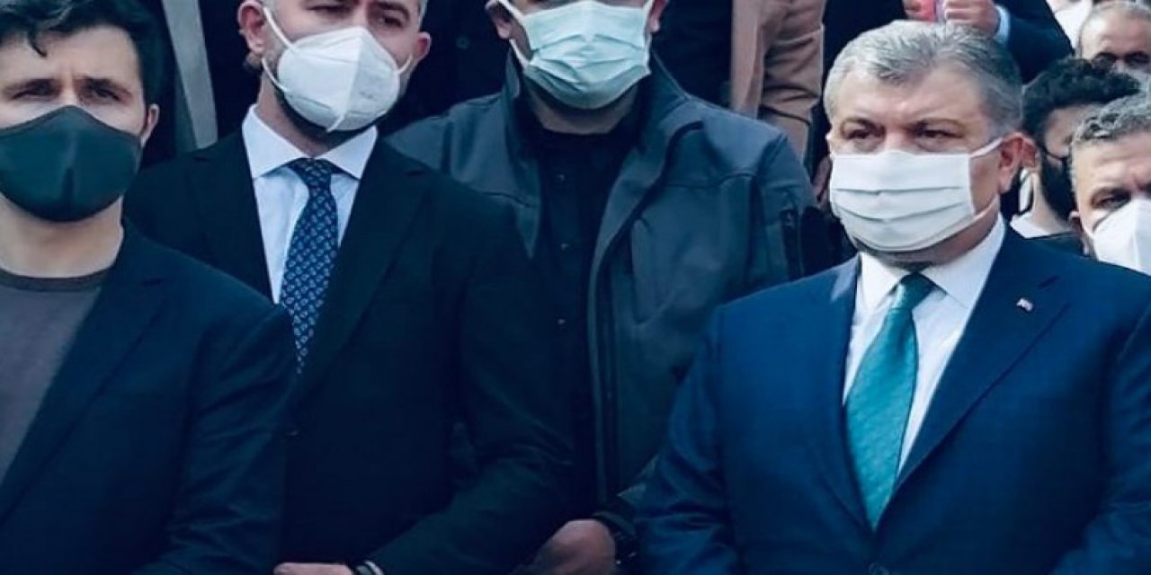 "Yine özür diler mi?" Fahrettin Koca, Soylu’nun annesinin cenazesine "gizlice" katılmış!