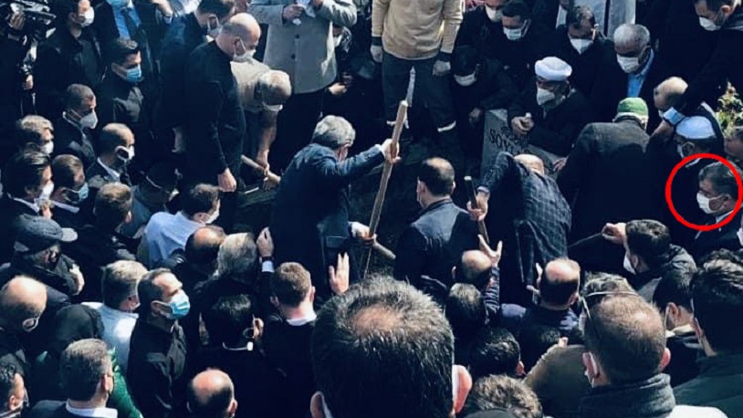 Fahrettin Koca'yı önce deşifre etti; sonra paylaşımını sildi