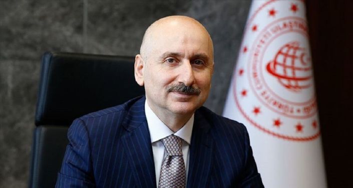 Ulaştırma Bakanı Karaismailoğlu'ndan açıklama: Uçan taksileri görmeye alışacağız