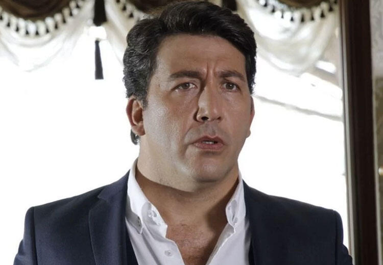 Emre Kınay'dan hayranlarına kötü haber