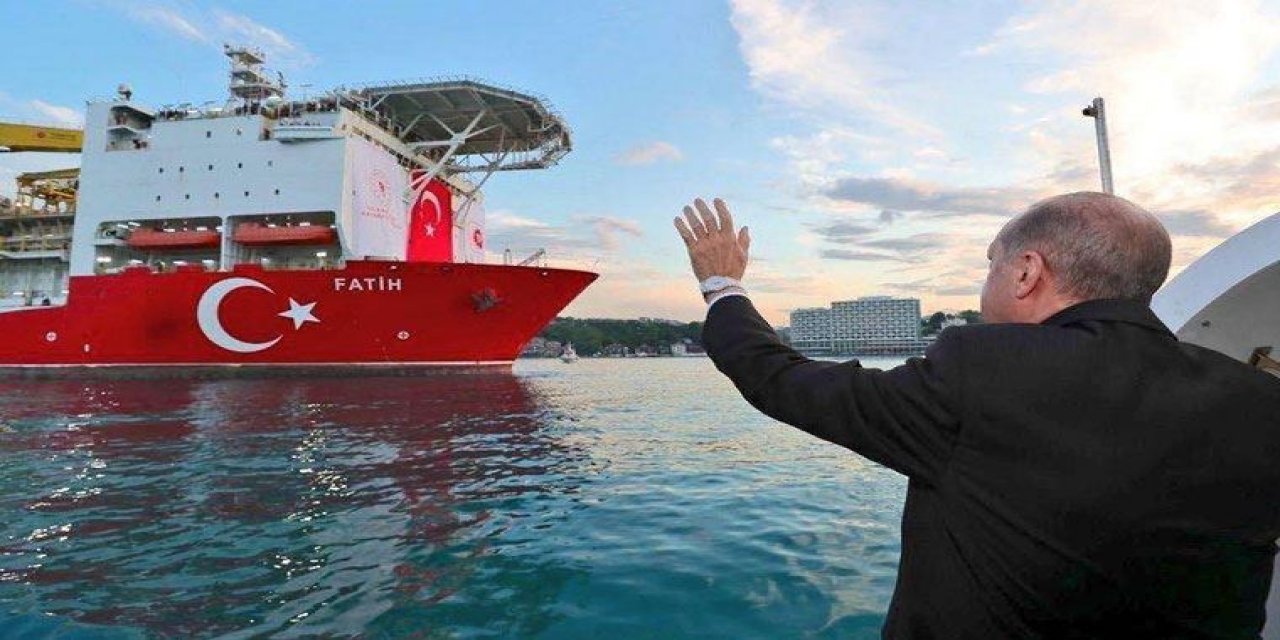 CHP'li vekil iktidarın doğal gaz ve petrol keşfine ilişkin ne kadar haber varsa tek tek sıraladı... İşte AKP'nin doğal gaz karnesi...