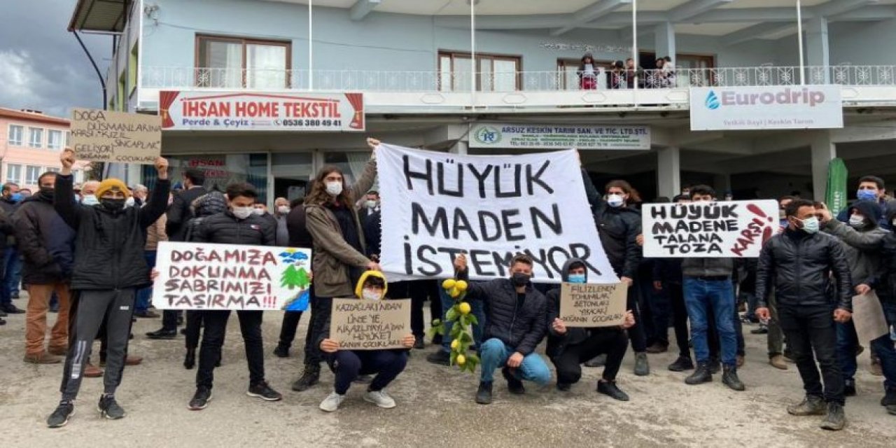 Jandarma barikatı, eylem yasağı vatandaşı durdurmaya yetmedi... Halk, ÇED toplantısını yaptırmadı!