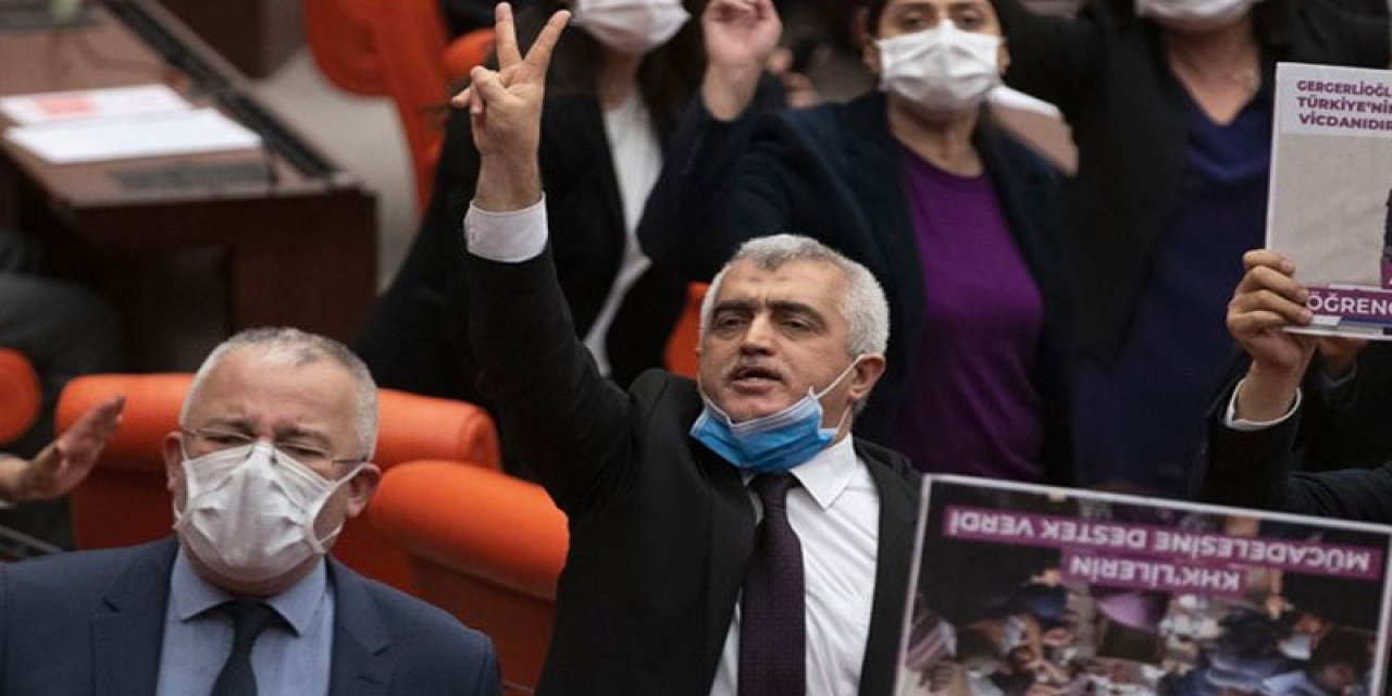 "Milletvekili dokunulmazlığı da fiilen tarih oldu" dedi ve... Karar gazetesi yazarı Mustafa Karaalioğlu'ndan dikkat çeken "Gergerlioğlu" yorumu! Gergerlioğlu’na tahammül edemeyen bir demokrasi kimse 