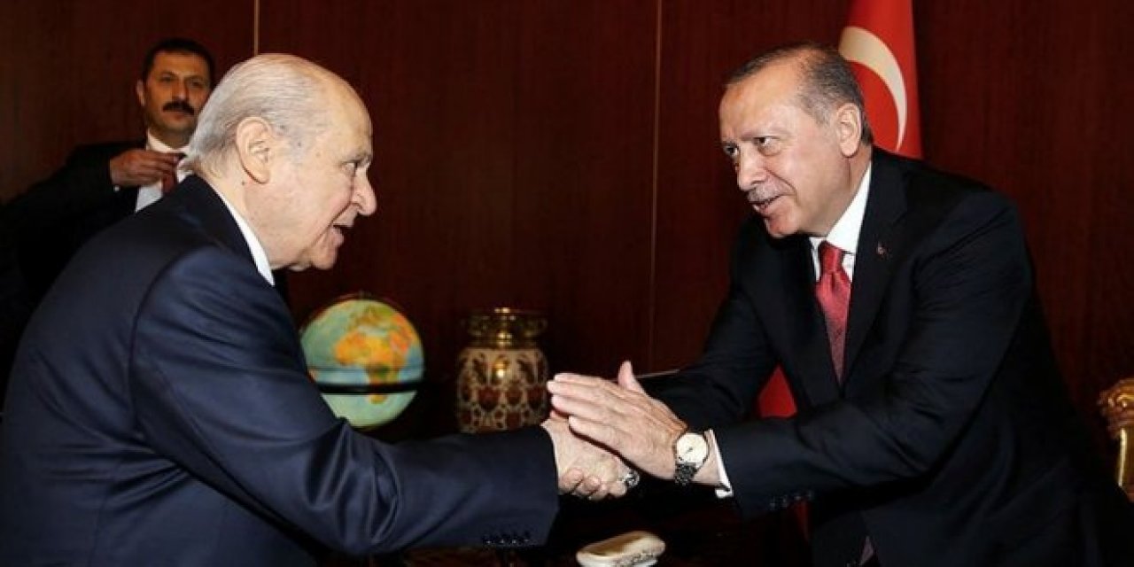 Erdoğan'dan tek aday olduğu kurultayda 10. kez "Genel Başkan" seçilen  Bahçeli'ye tebrik telefonu!