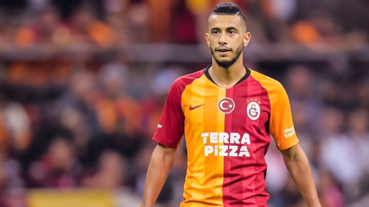 Belhanda'ya Galatasaray’dan sonra bir darbe de ülkesinden