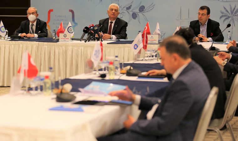 'Pandemi, Turizm ve Deprem' başlıkları altında toplandılar... CHP'li Başkanlar Muğla'da! 'Hizmet etmemiz engellenmeye çalışılıyor'