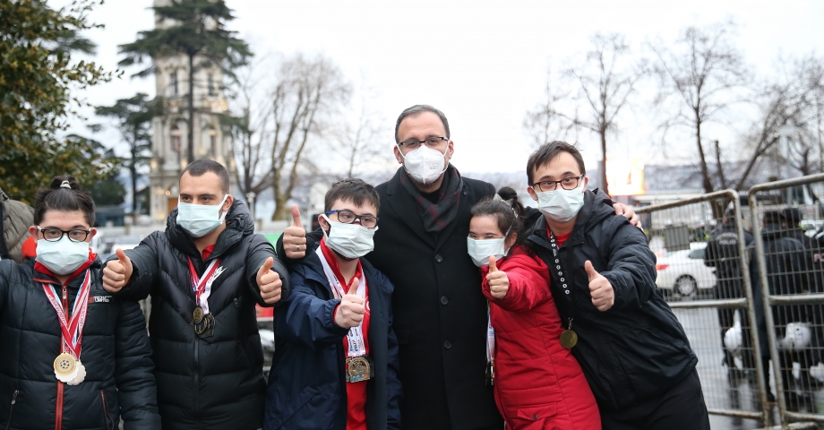 Kasapoğlu: Sadece 1 gün değil, her an onlar için çalışmak ve her engeli kaldırmak hepimizin sorumluluğu