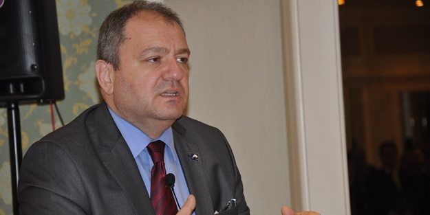 Cem Toker'den dolar yorumu: Sanırım yarın sabah 'onların doları varsa, bizim Allah’ımız var be' günü olacak