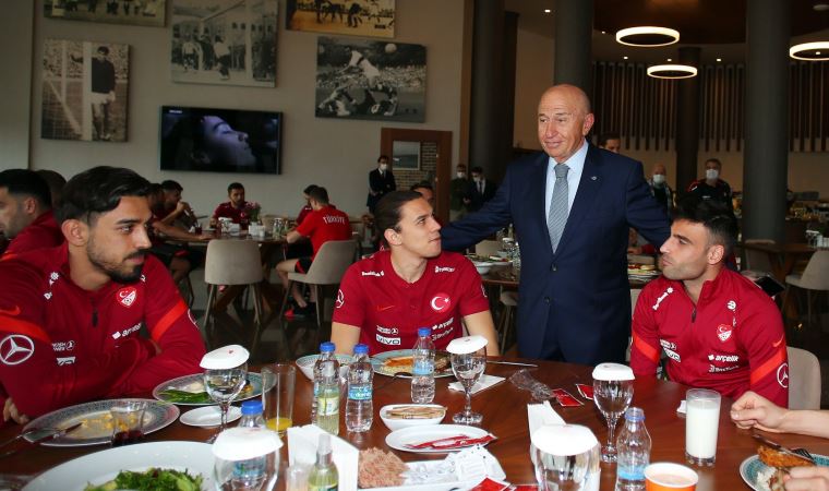 Transfer döneminde araları açılmıştı... İrfan'la Taylan arasında 'milli mutabakat'