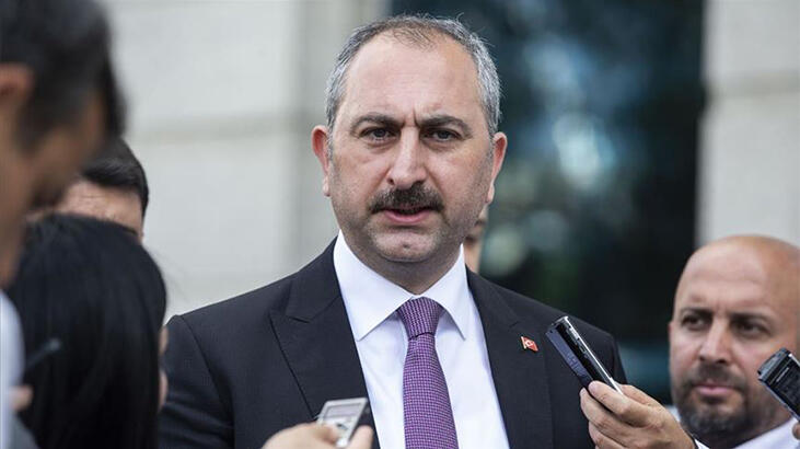 Abdülhamit Gül'den kadına yönelik şiddet açıklaması: Çalışmaya devam edeceğiz