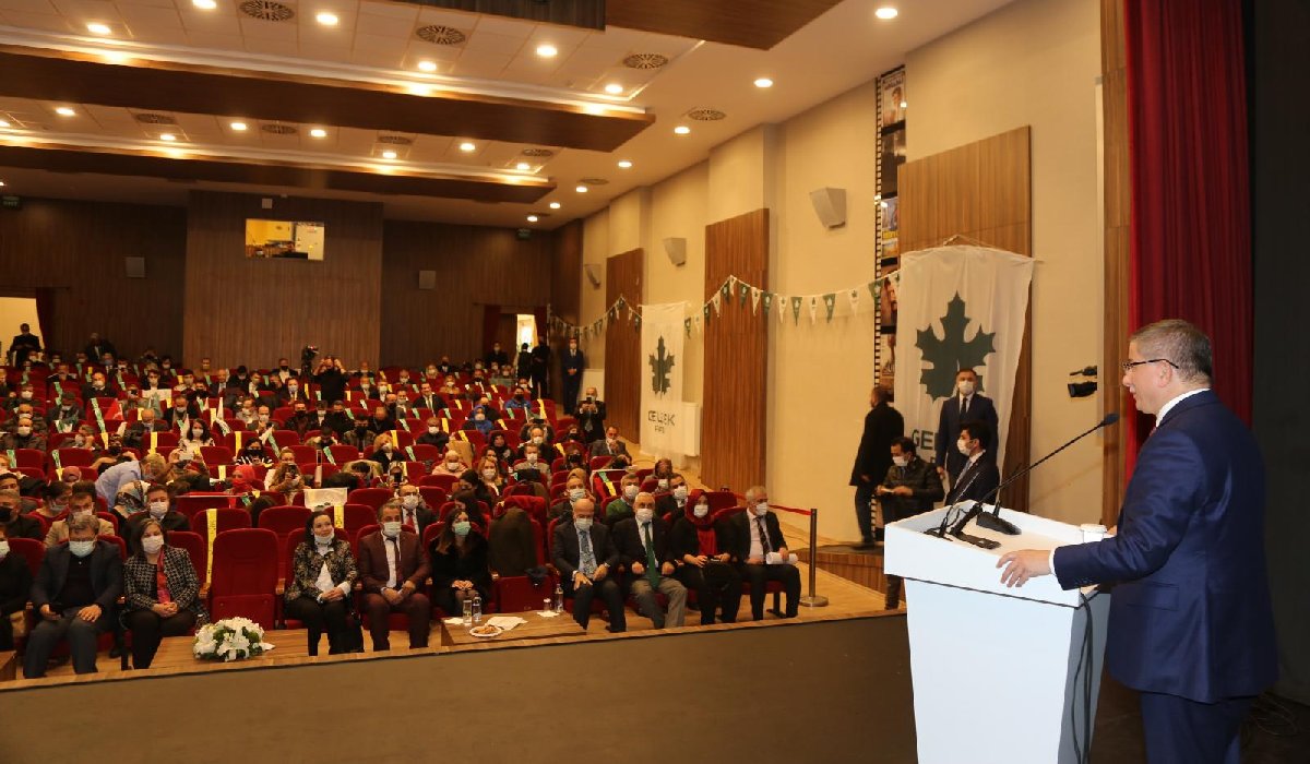 Davutoğlu’ndan Erdoğan’a: Dün söylediğini bugün reddediyor
