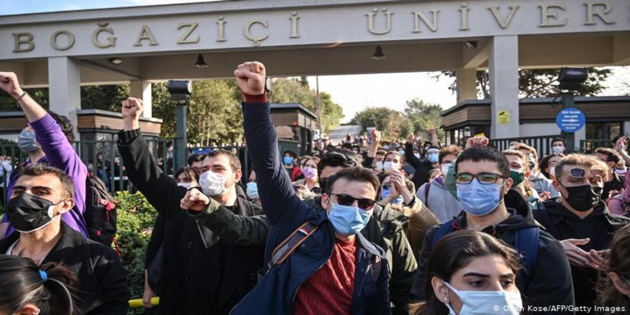 Boğaziçi protestoları iddianamesi hazır! Anıl Akyüz ve Şilan Delipalta dahil 23 kişinin cezalandırılması istendi!