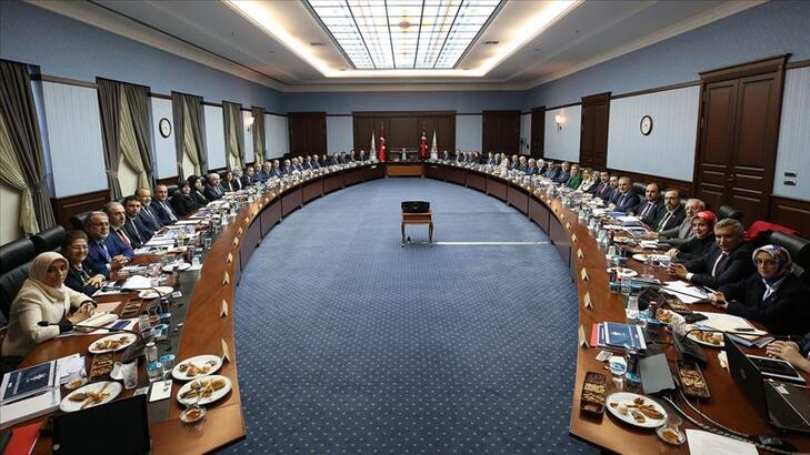 Yeni ve eski üyeler katılıyor... AKP MKYK toplantısı başladı