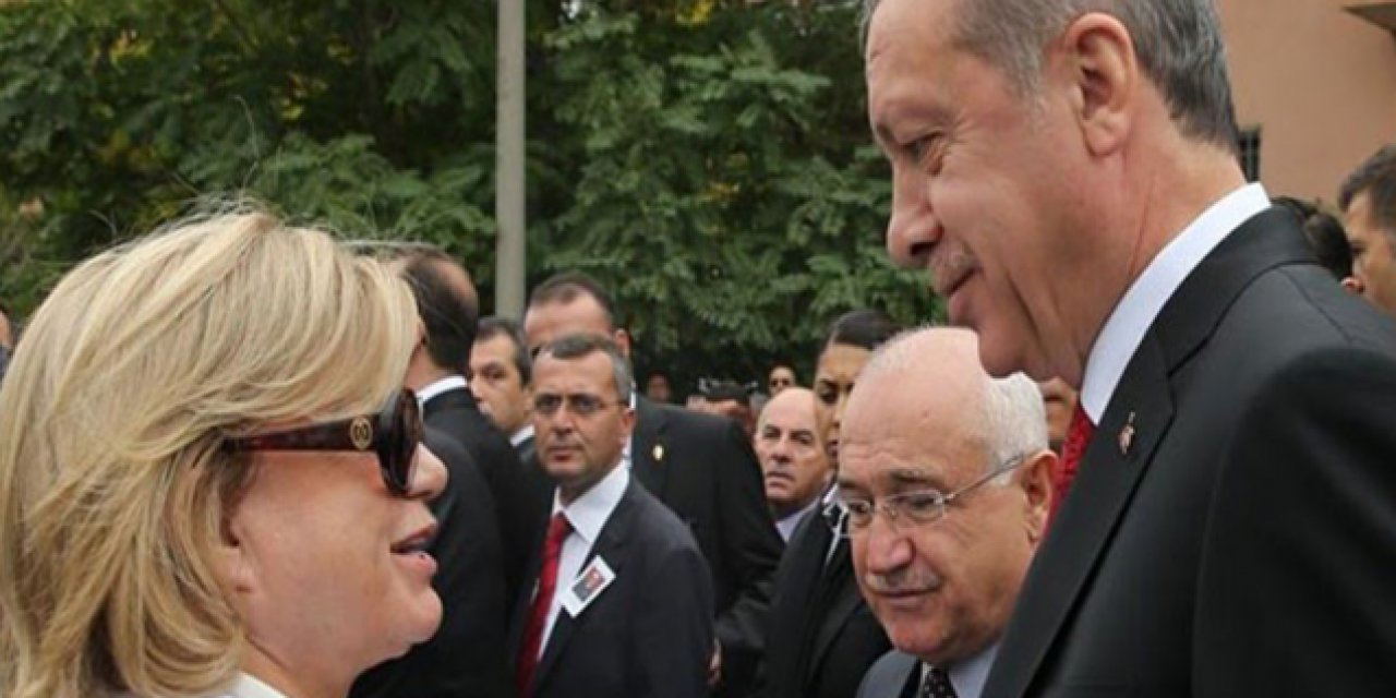 "Saray iktidarı ağaçtan düşüyor, düşerken de çürük dallara tutunup kurtulmaya çalışıyor!" Ahmet Takan'dan Erdoğan'ın kongre konuşmasına sert eleştiri! O iddialara dikkat çekti ve...
