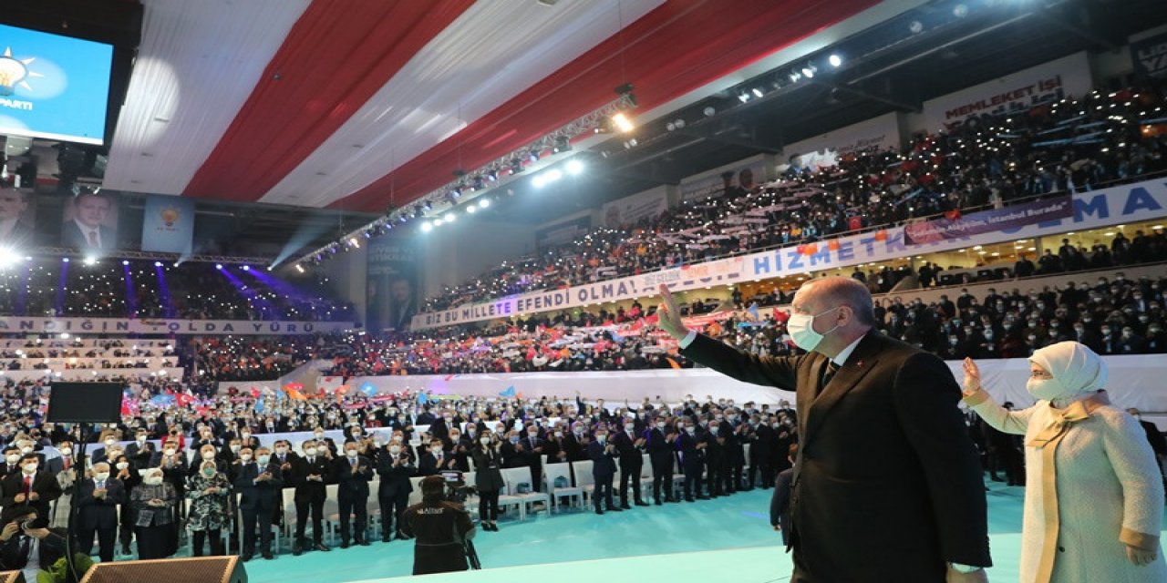AKP 7 olağan, 3 olağanüstü büyük kongre yaptı! 2003’ten bu yana Erdoğan bir tek onlardan vazgeçmedi! İşte o 3 isim...