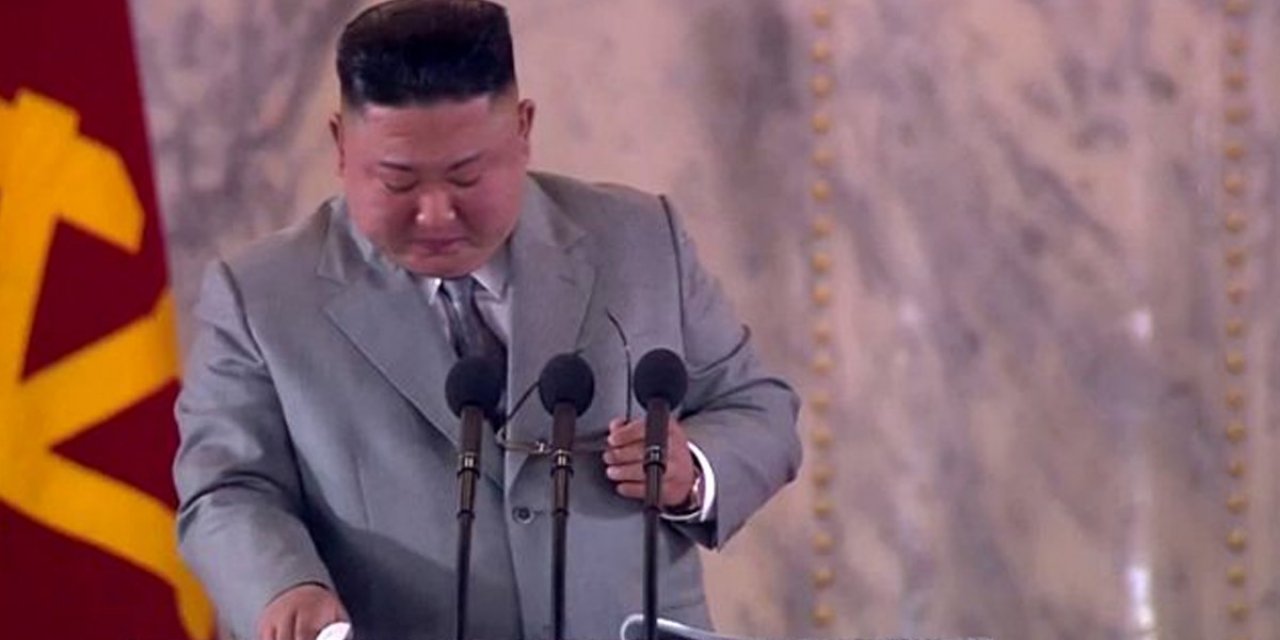 Kuzey Kore lideri Kim Jong-un göz yaşları içinde özür diledi