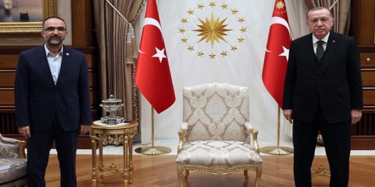 HÜDA-PAR Anayasa'nın ilk 4 maddesini hedef aldı! Tepki çeken sözler "5 darbeci general yazıyor biz de bunu ilah seviyesine çıkarıyoruz"