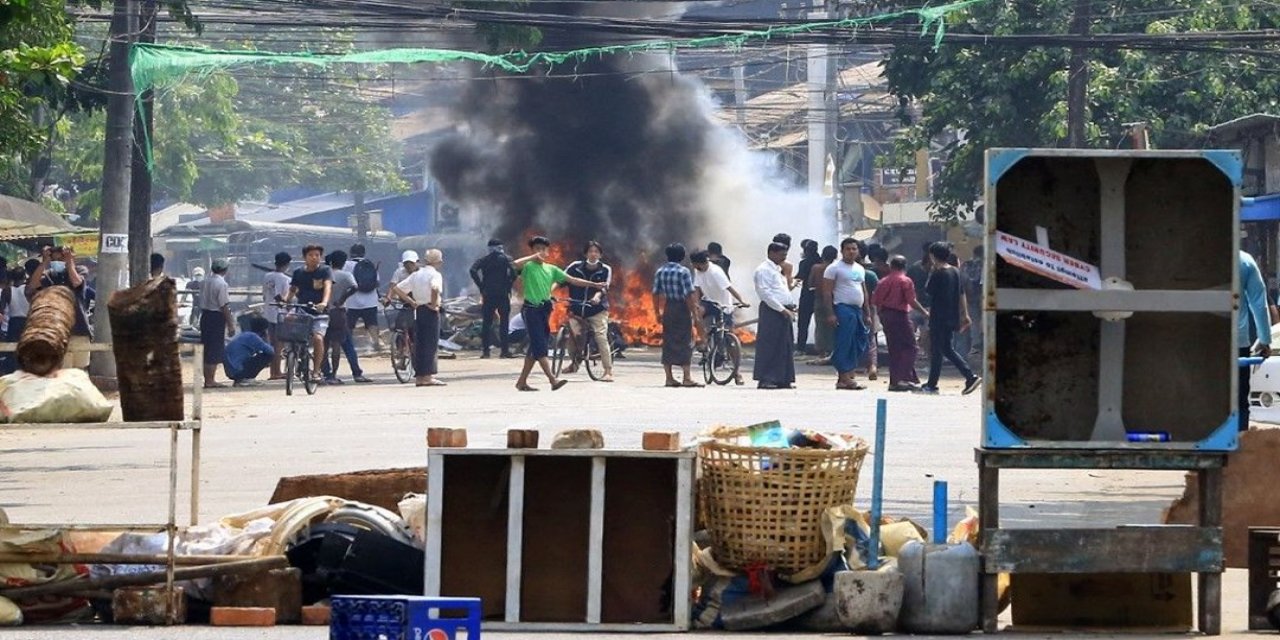 Myanmar'da kanlı gün: Ölü sayısı 100'e yükseldi