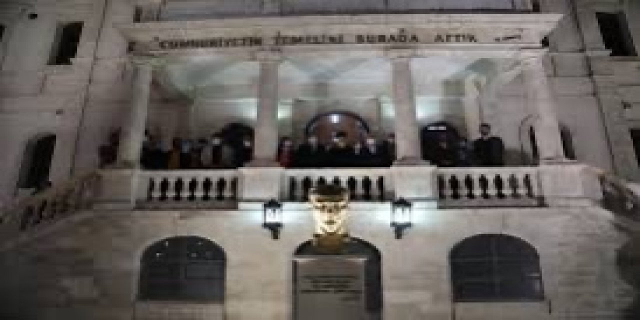 MUSTAFA KEMAL ATATÜRK BİR ASIR SONRA BU GÜN SİVAS KONGRESİ ÇATISI ALTINDA BİRLEŞTİRDİ