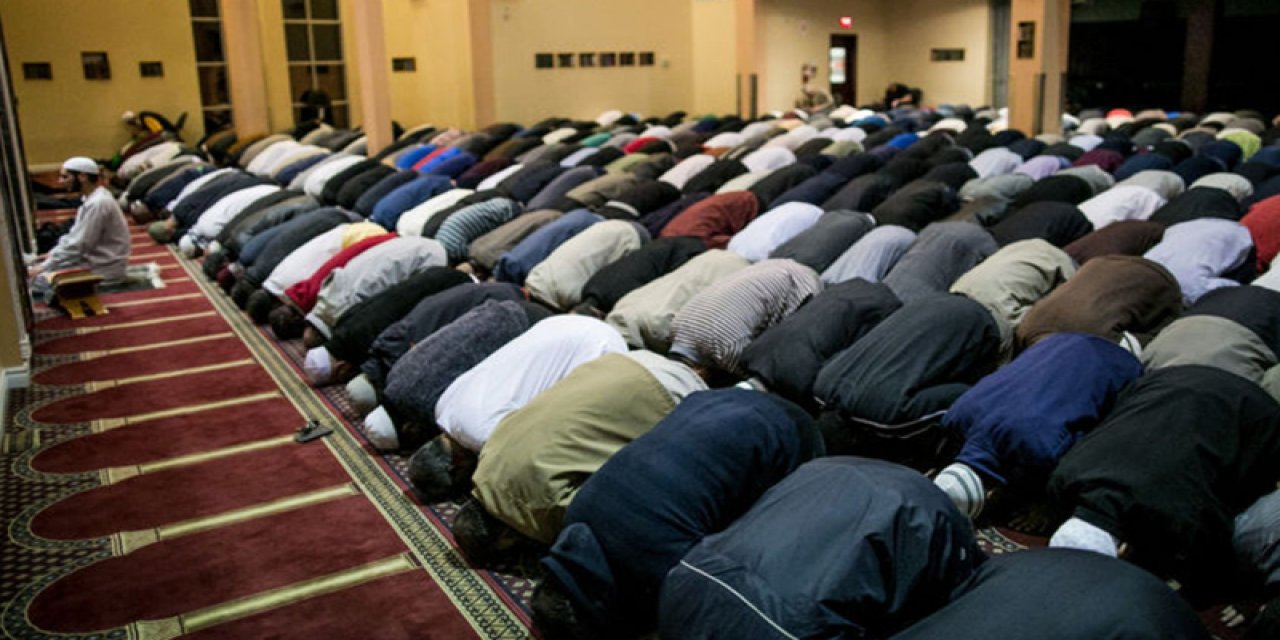 Suudi Arabistan’da teravih namazı 10 rekata indirildi