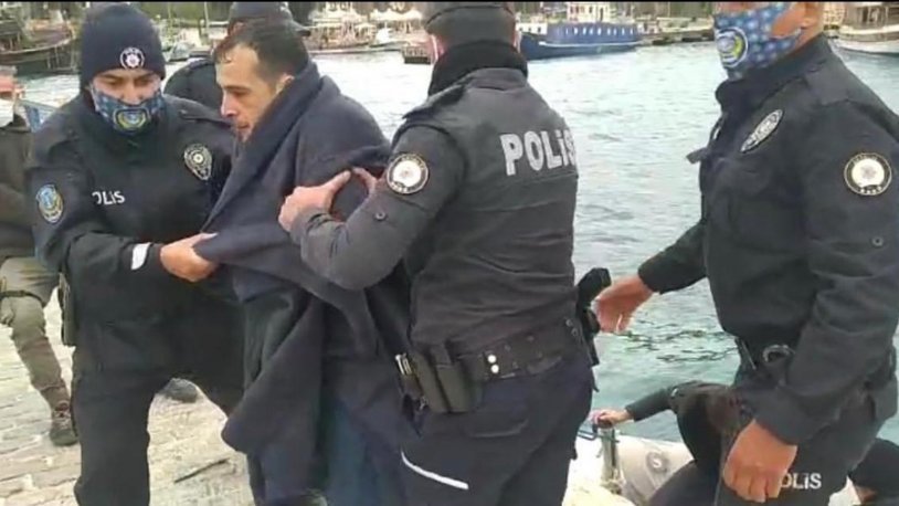 Deniz manzarasını izlemek isterken 30 metreden aşağı düştü