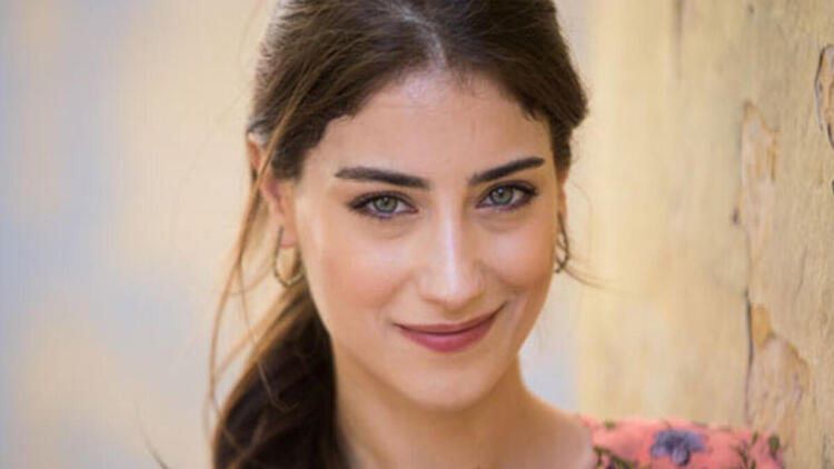Başarılı oyuncu Hazal Kaya'dan kötü haber!
