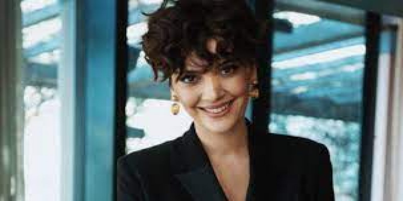 Ünlü oyuncu Bergüzar Korel'e şok soruşturma! "Şüpheli" sıfatıyla ifadeye çağrıldı!