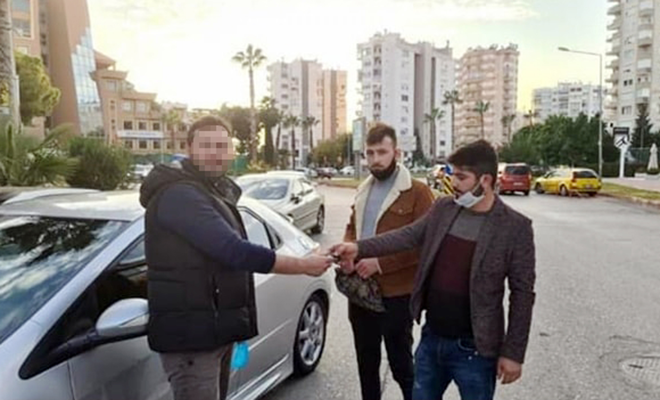 Dehşete düşüren olay! Benzediği kişiyi öldürüp, aracını sattı
