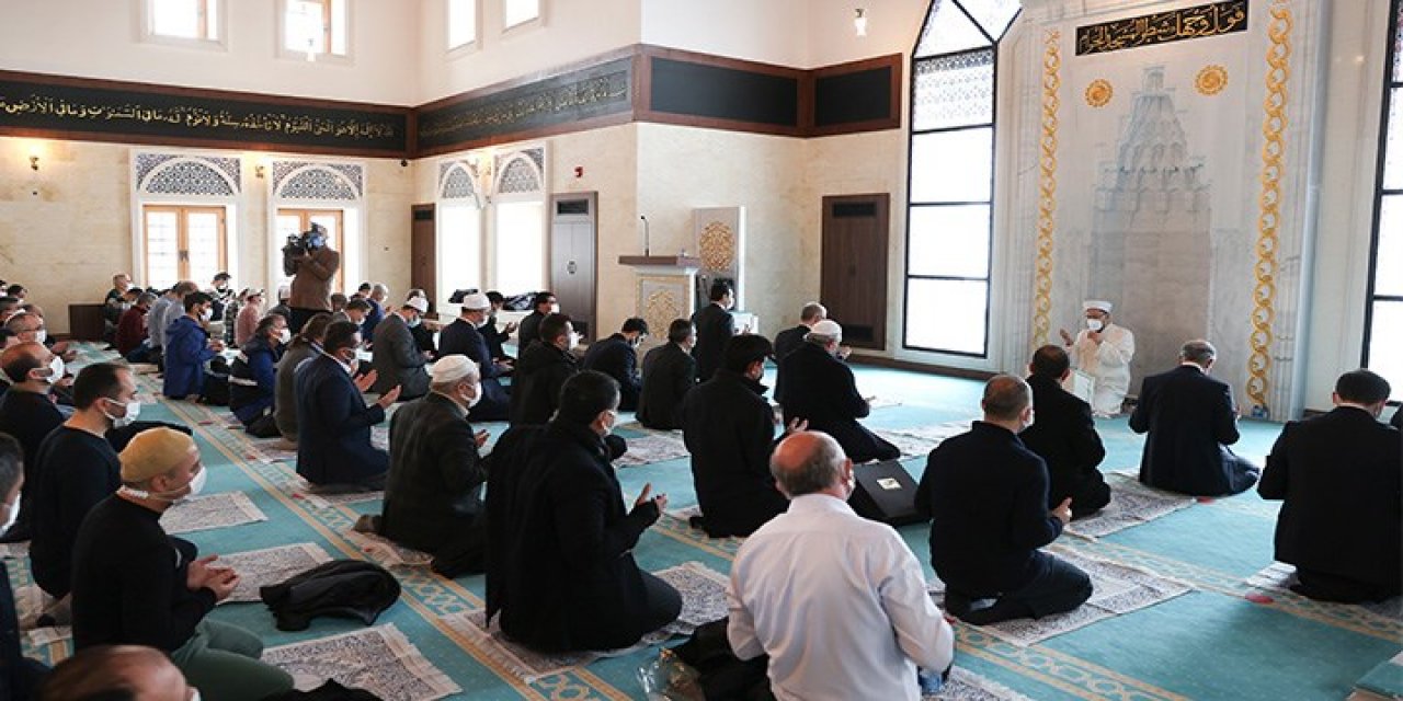 53 milyon TL zarar etmişti... Sümer Holding'in halı ve kilimleri Diyanet'e hibe!