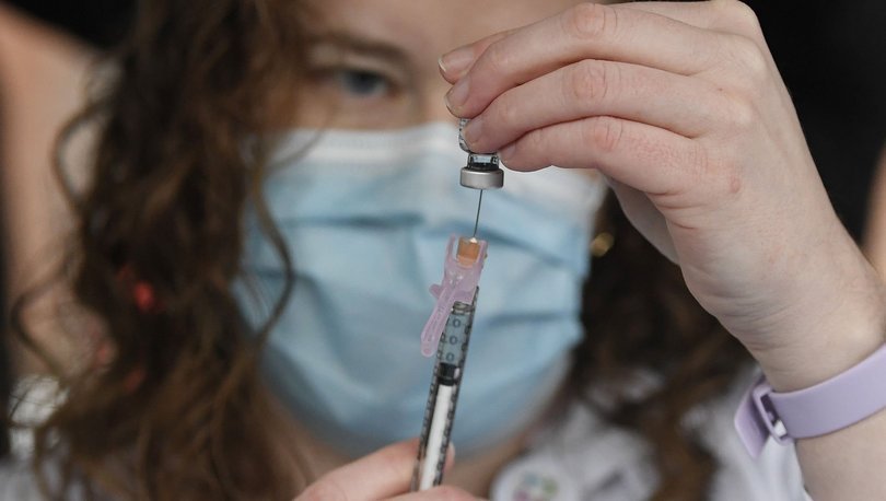 'Korona yalan' yazdılar ve... Koronavirüs test ve aşı merkezlerine saldırı!